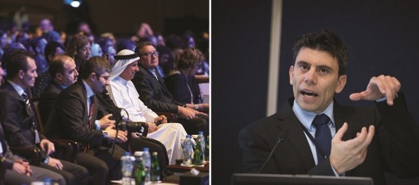 Le succès de l’emballage neutre a occupé beaucoup de place à la conférence d’Abu Dhabi. On voit ici le professeur-chercheur David Hammond (photo de droite), spécialiste canadien de cette question à l’Université de Waterloo.